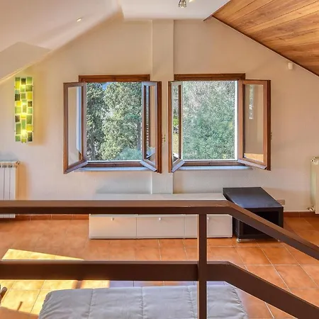 Awesome In With Kitchen Hébergement de vacances *